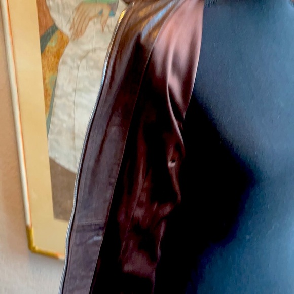 This is a authentic Dolce & GaBBANA leather jacket the color is chocolate brown - Picture 8 of 10